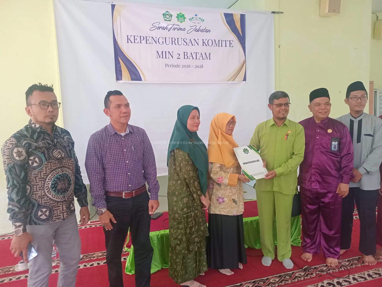 Serah Terima Kepengurusan Komite MIN 2 Batam, Semangat Baru untuk Kemajuan Madrasah