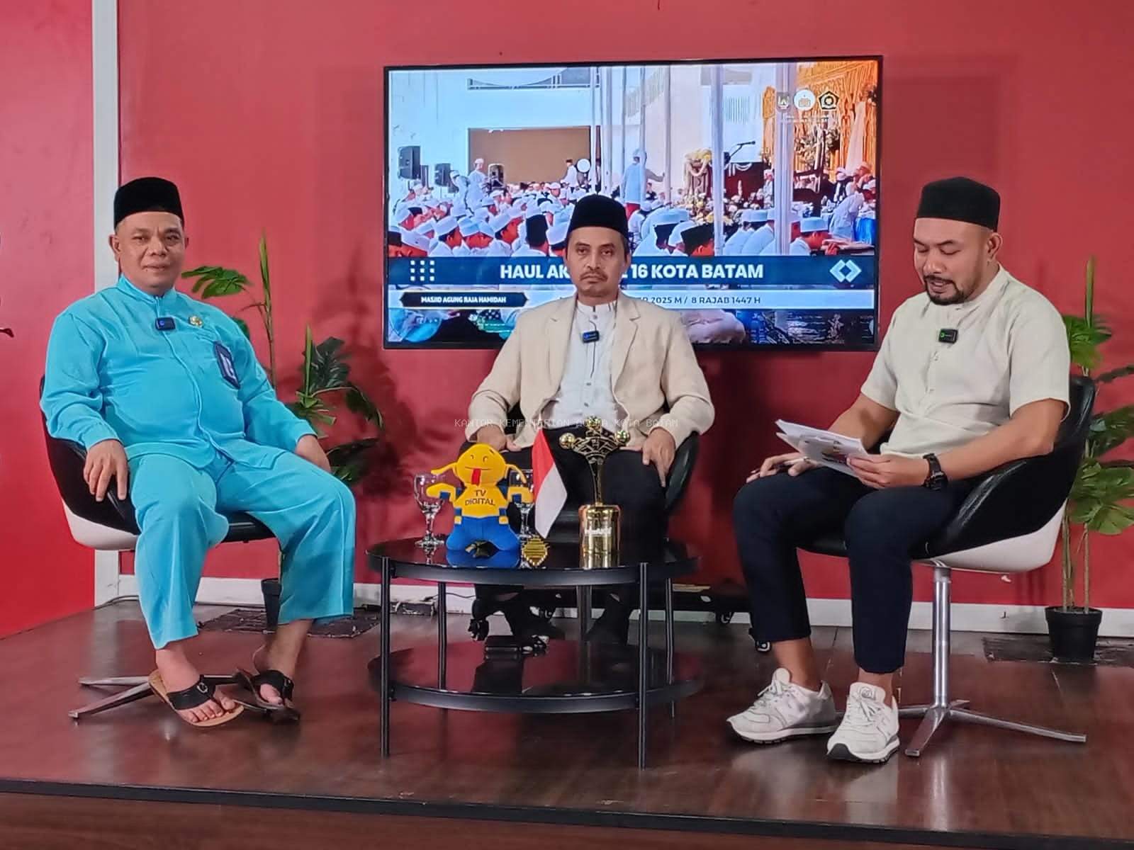 Matangkan Persiapan Haul Akbar Batam ke-XVI, Kakan Kemenag Sosialisasikan Agenda di Batam TV