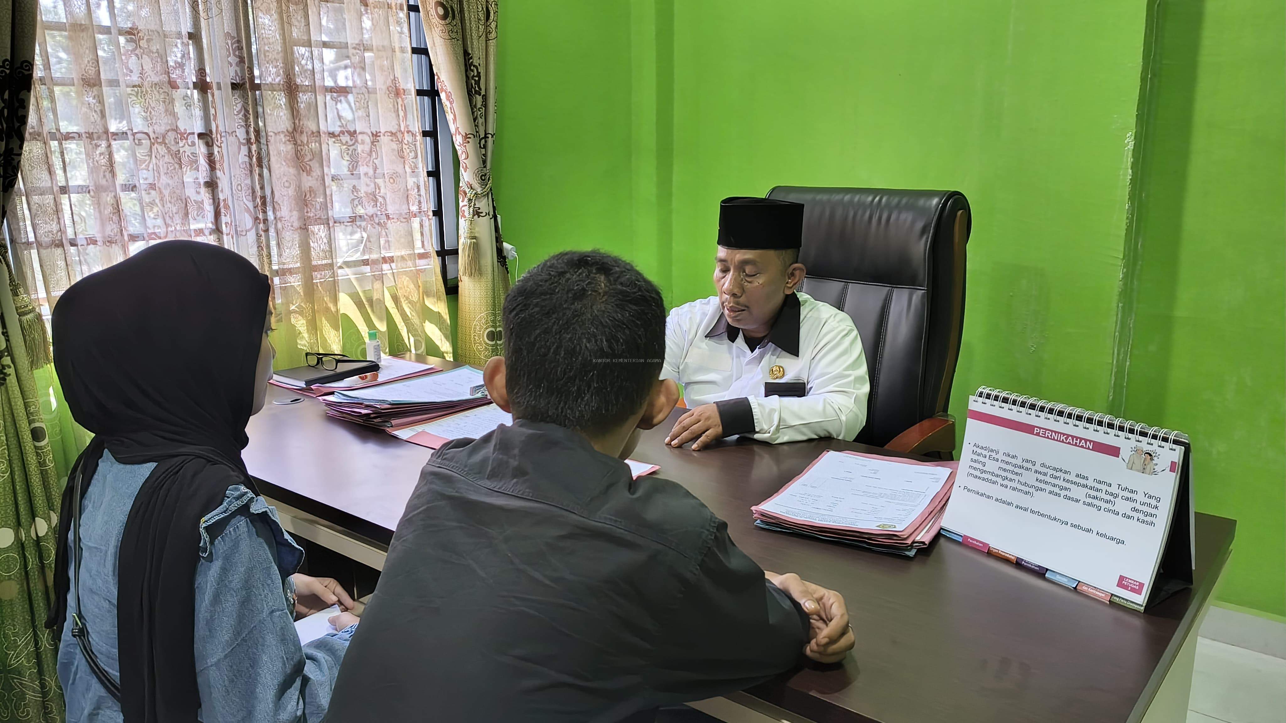 15 Pasangan Calon Pengantin Ikuti Bimbingan Perkawinan di KUA Sekupang
