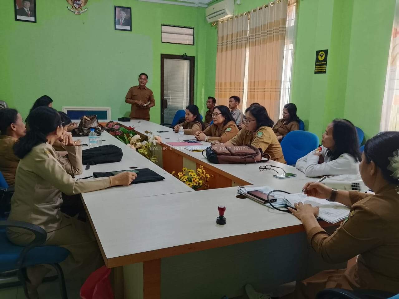 Pengawas PAK Kemenag Batam Dorong Pembelajaran Penuh Kasih melalui MGMP
