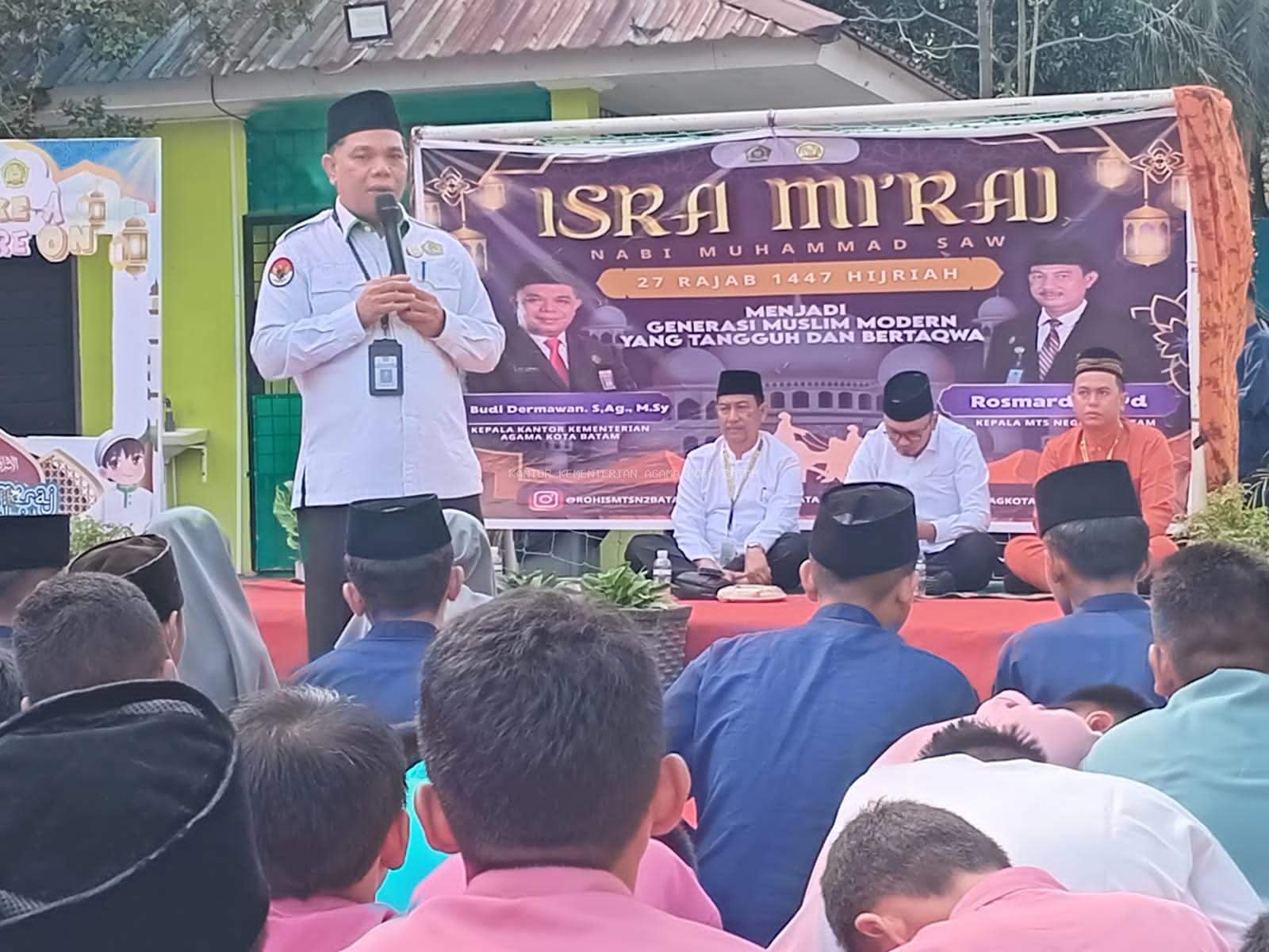 MTsN 2 Batam Gelar Istighotsah dan Peringatan Isra Mikraj, Perkuat Spiritual Siswa dan Guru