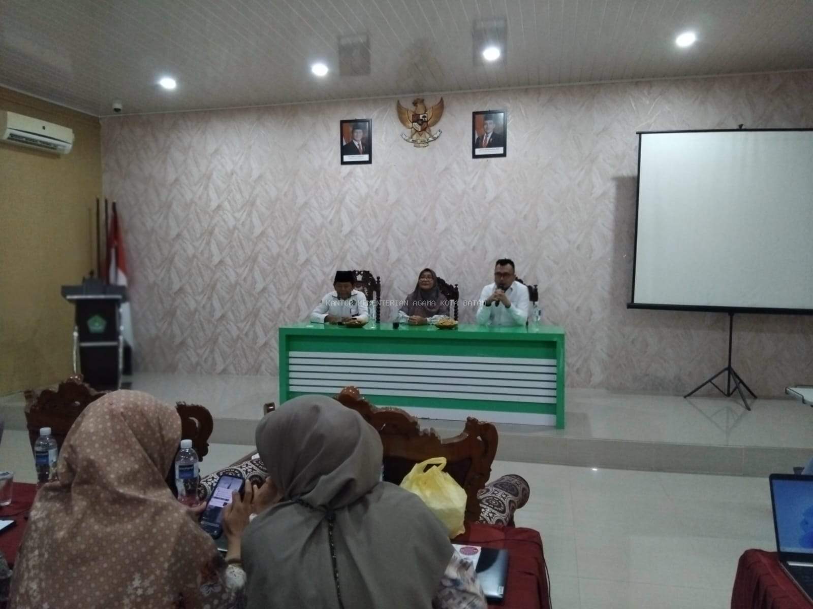 Sosialisasi Juknis PMB dan Persiapan TKA, Kemenag Batam Gelar Rapat Koordinasi Bersama Kepala Madrasah