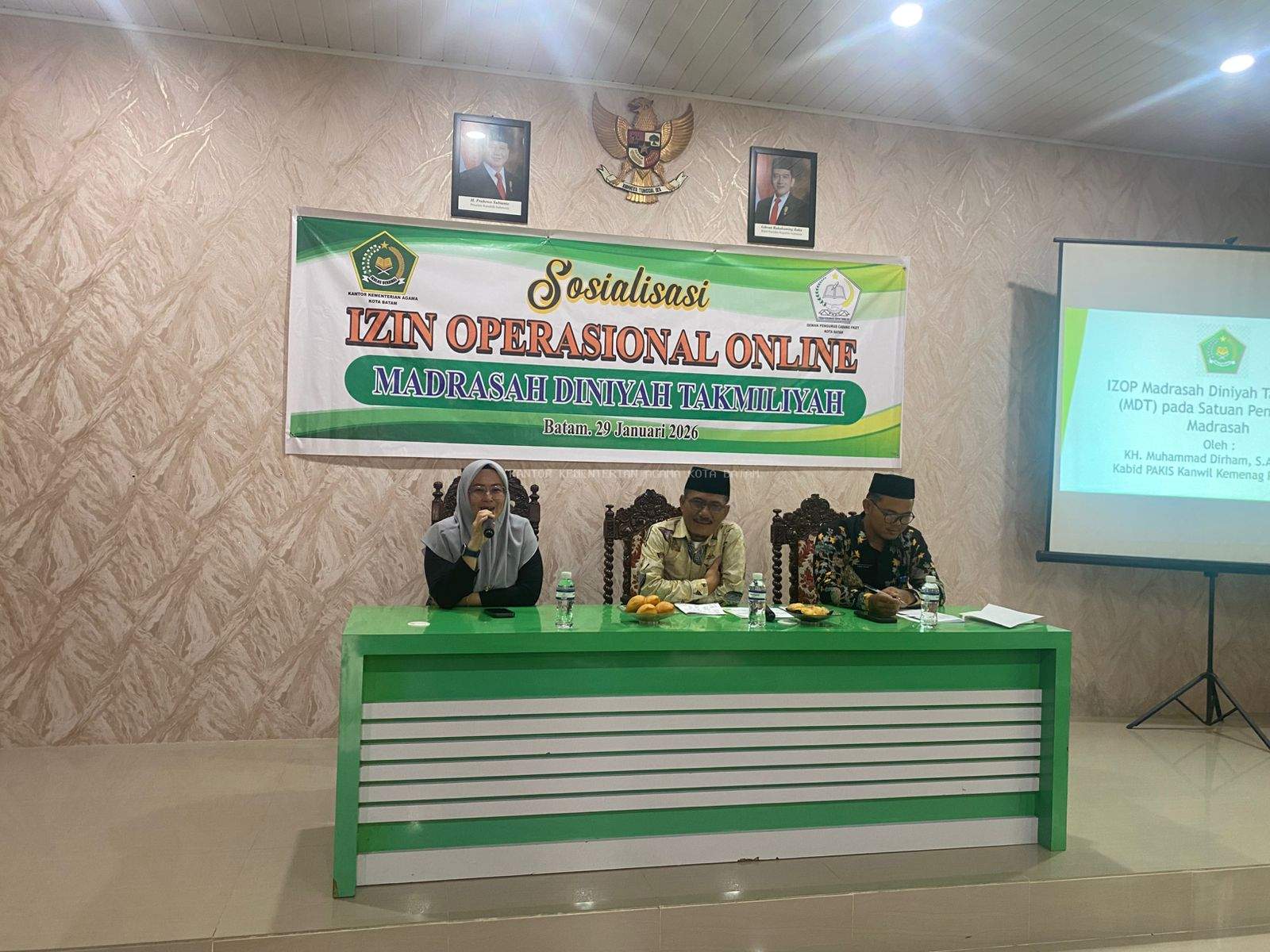 Izin Operasional Online: Tekankan Pentingnya Legalitas dan Pendidikan Kemenag Batam Sosialisasikan Al-Qur'an