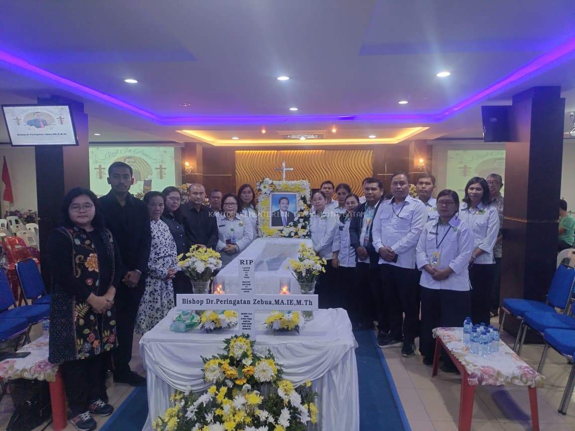 Kemenag Batam Berikan Penguatan pada Ibadah Duka Bishop Dr. Peringatan Zebua