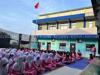 Muhadarah MTsS Al Muttaqin Latih Keberanian Keterampilan Berbicara Siswa