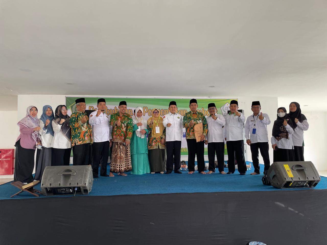 Kepala Kantor Kemenag Batam Hadiri Pembukaan UAB MDT di Masjid Agung Mahmud Riayat Syah