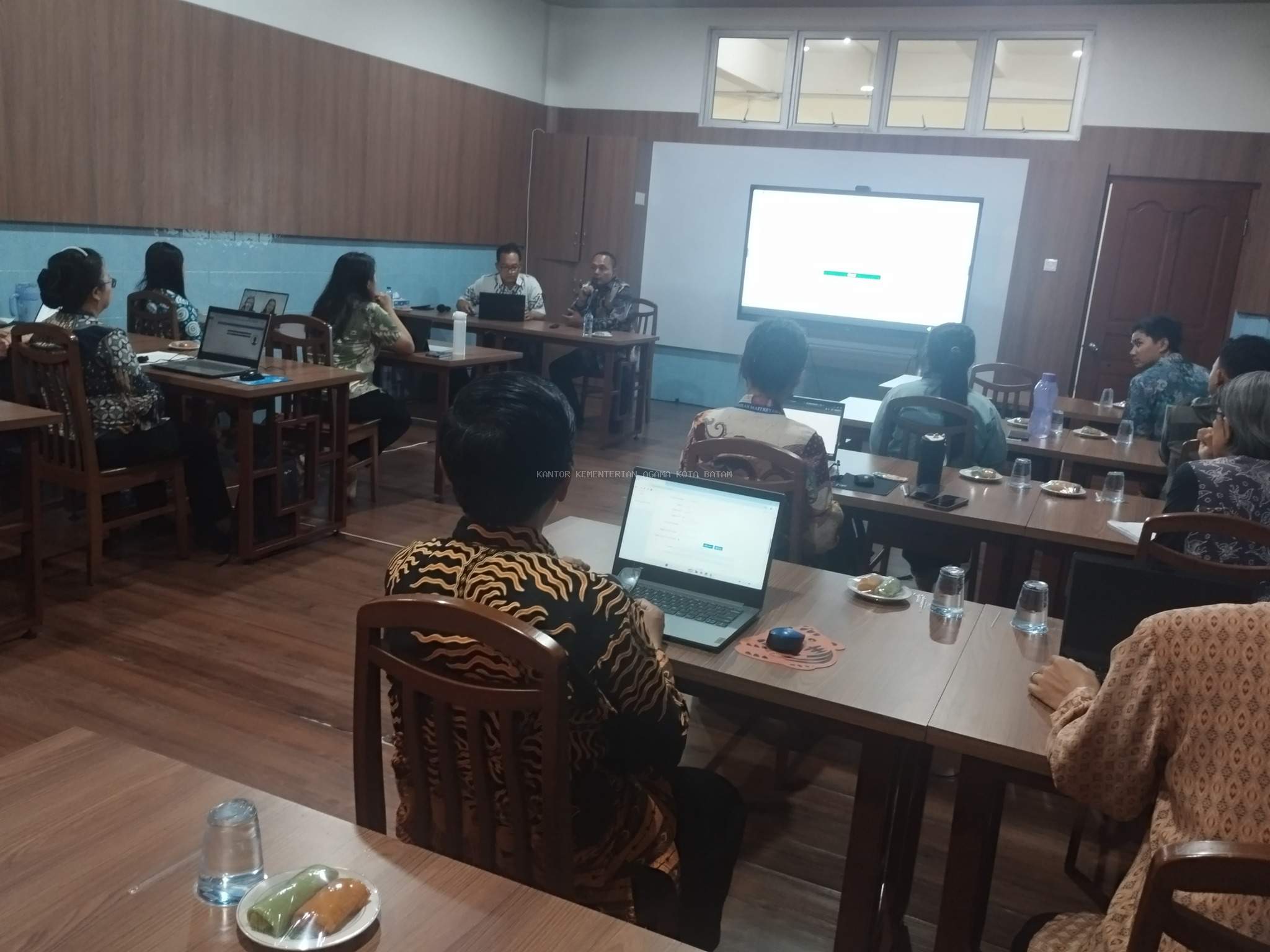 Pastikan Data Resmi Guru Agama Buddha, Bimas Buddha Batam Gelar Bimbingan Administrasi