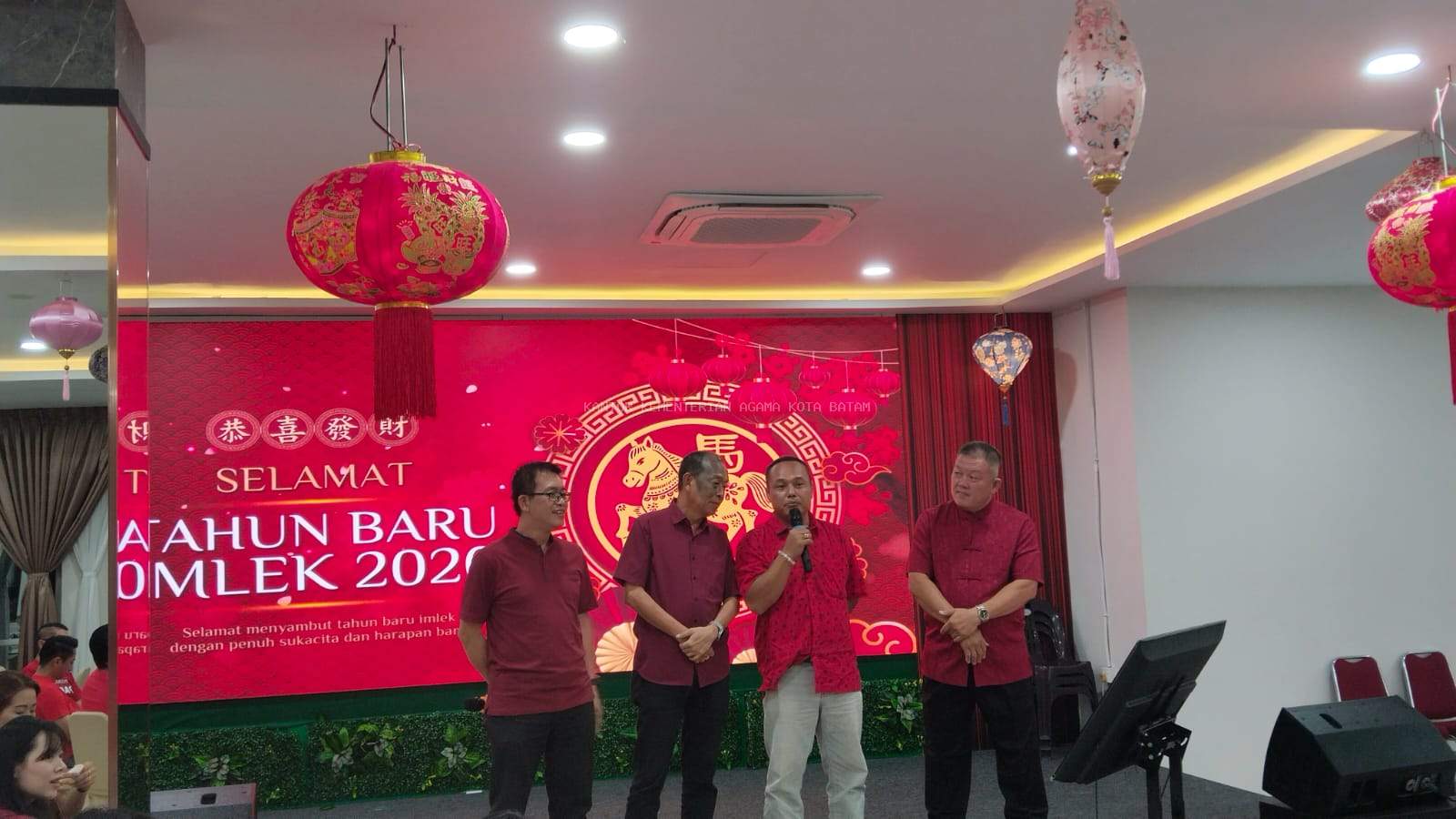 Nuansa Keakraban Warnai Makan Malam Imlek Bersama Magabutri Kepri dan Batam