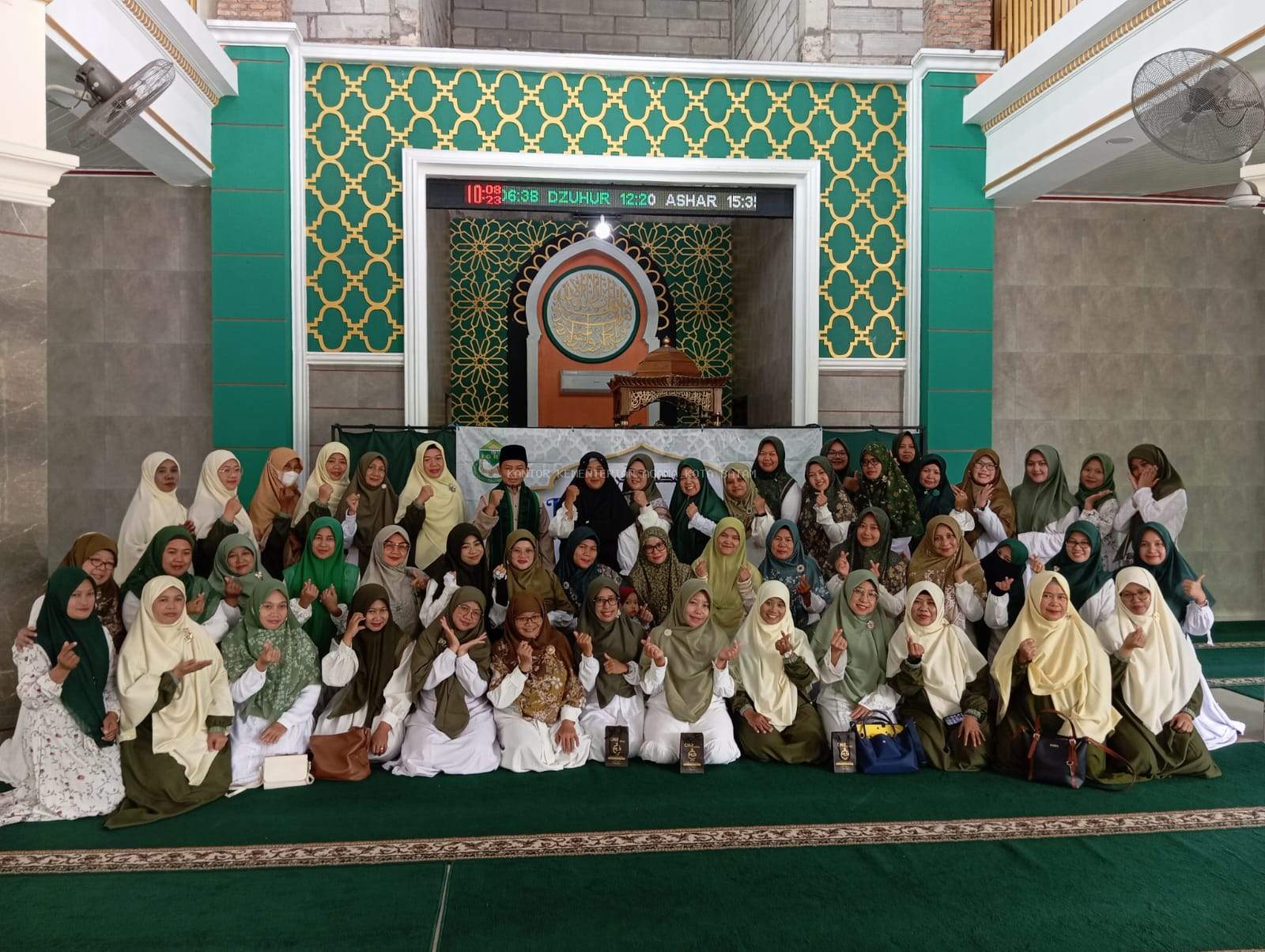 Semarak Pesantren Kilat dan Santunan PC IGRA Sei Beduk di Masjid Jami' Alma'ruf