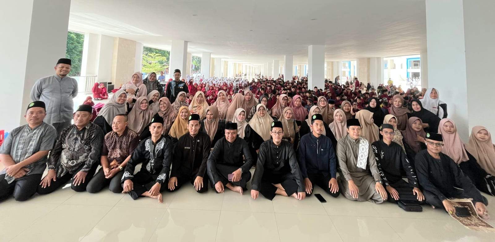 Sinergi Spiritual di Masjid Sultan: MIN 2 Batam Tutup Pesantren Kilat Ramadan dengan Antusiasme Tinggi