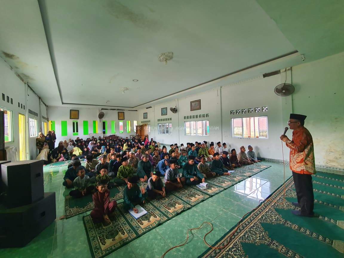 Istighosah Ramadhan Jadi Sarana Pembinaan Karakter di MI, MTs, dan MA Yahusnaya