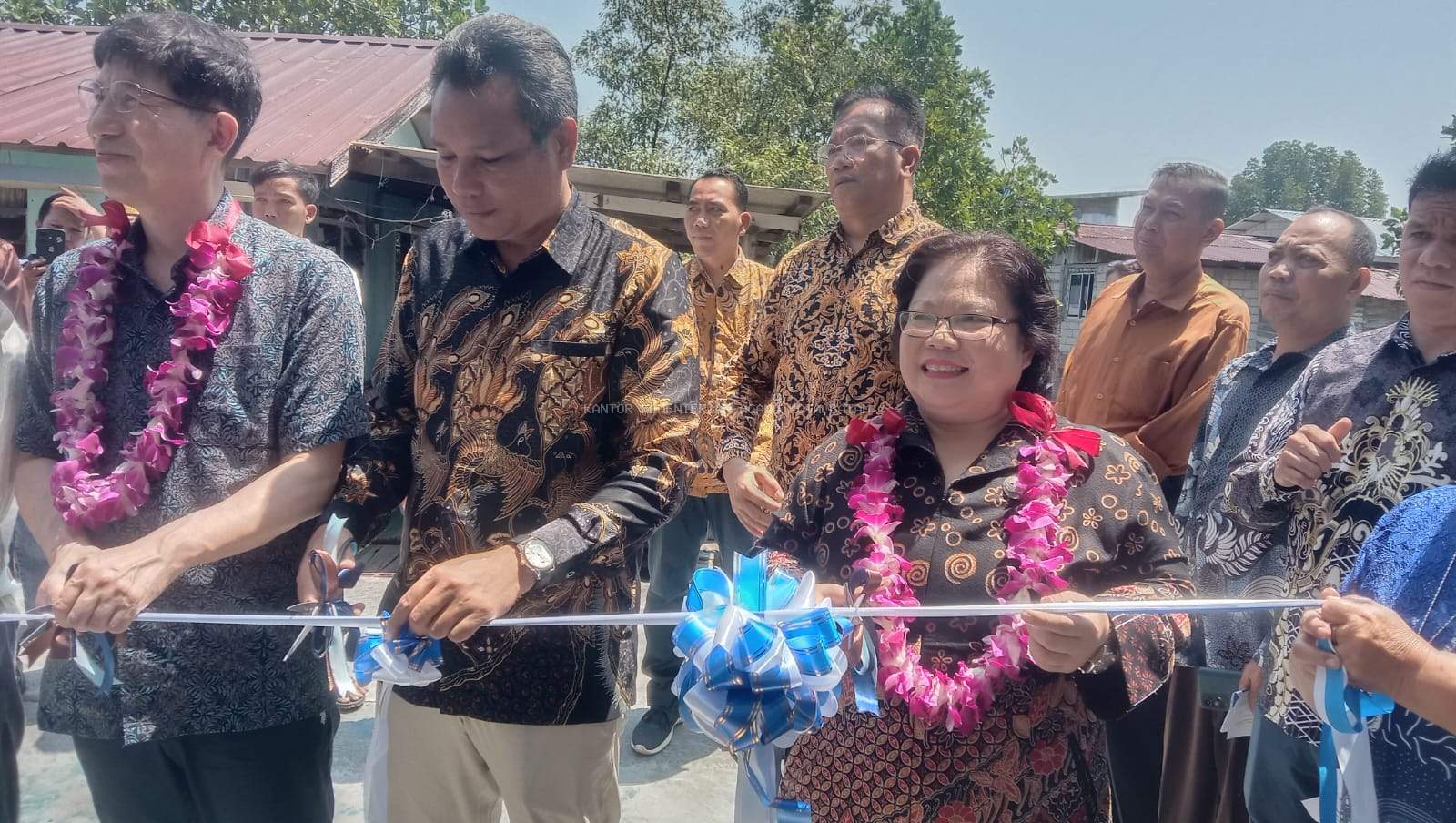 Peresmian Gedung Gereja GPMI dan TK Visi Kudus Belakang Padang                                                                                             Ibadah Kebersamaan dan peresmian me