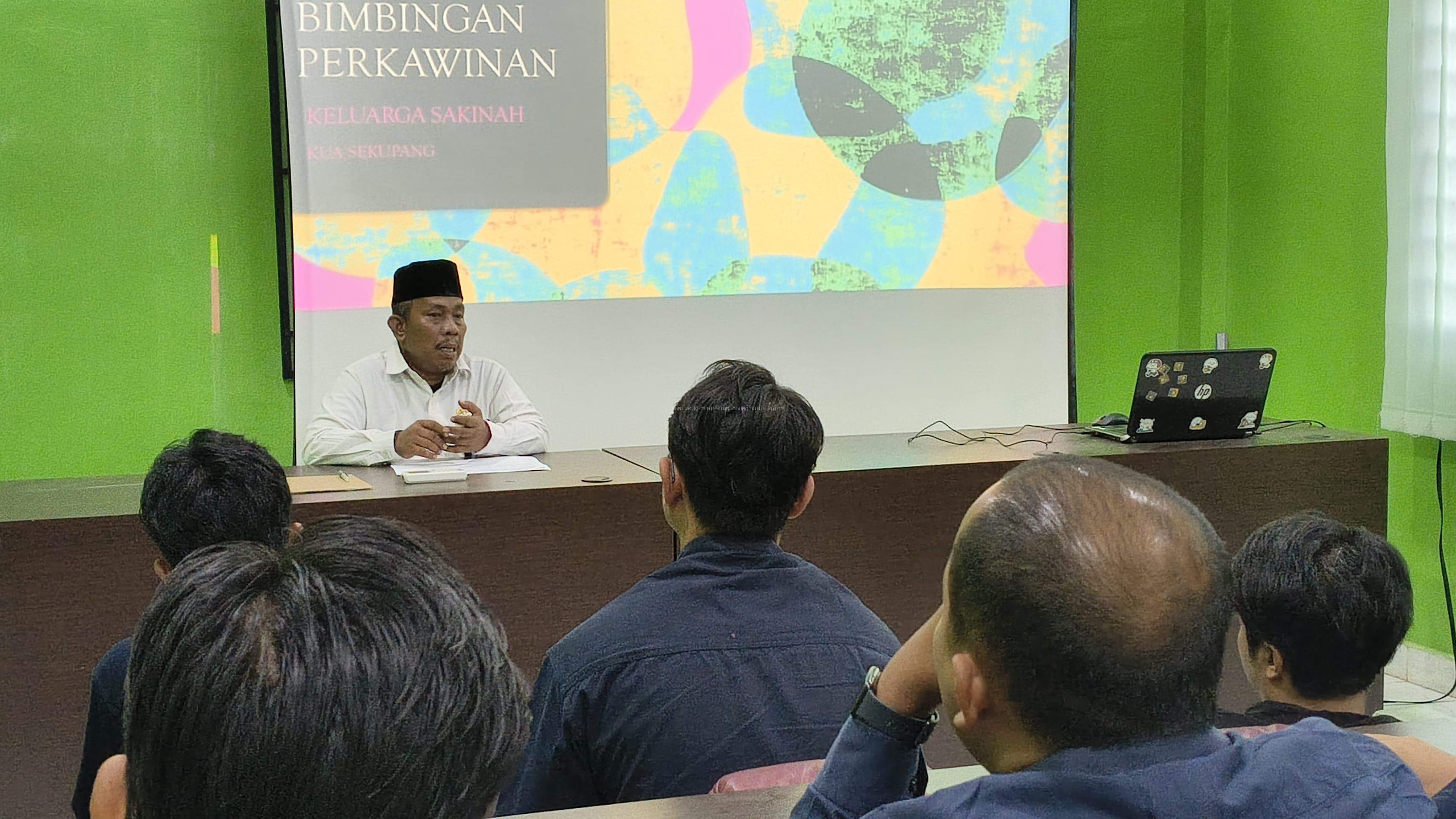 Sebanyak 15 Pasangan Calon Pengantin Ikuti Bimbingan Perkawinan di KUA Sekupang