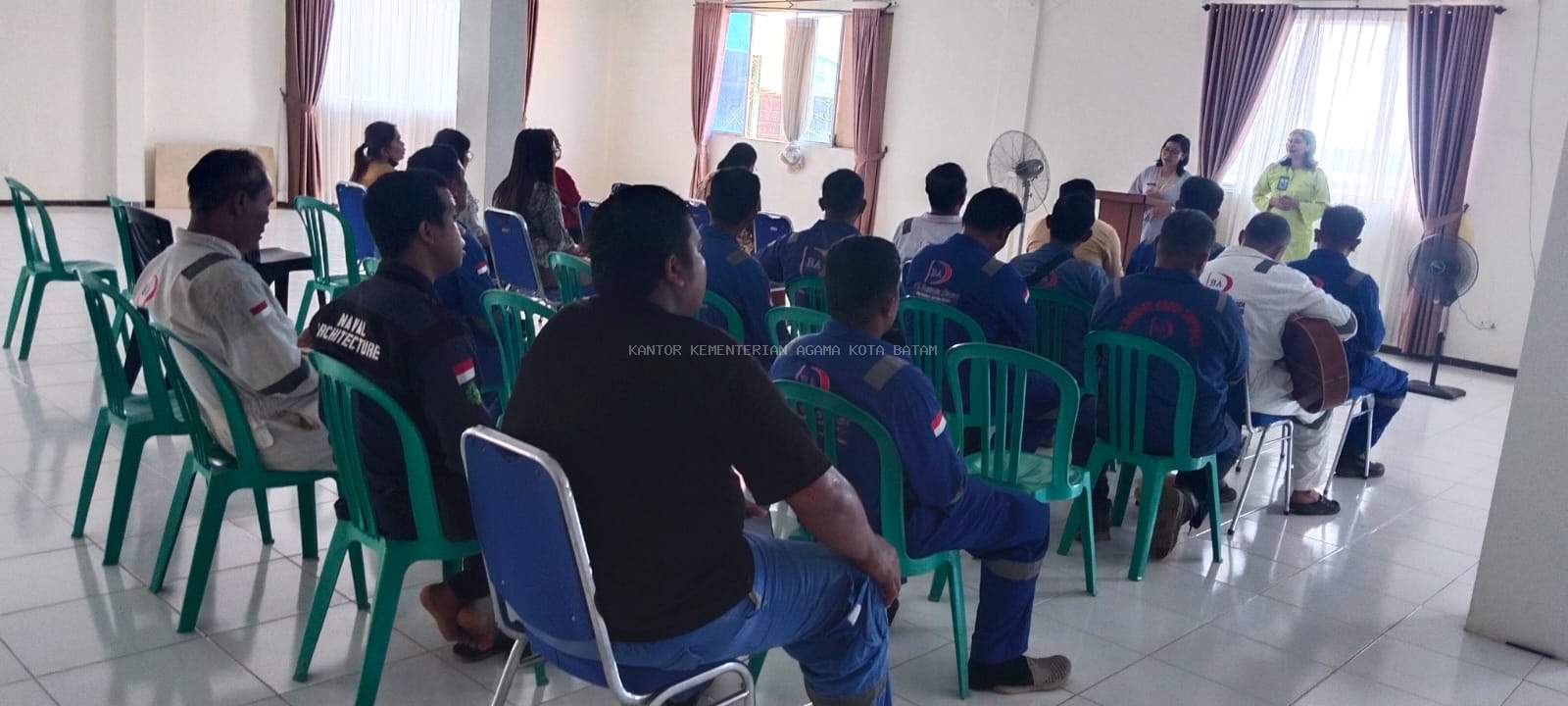 Bekerja dengan Hati untuk Tuhan: Penguatan Rohani Karyawan PT. Bandar Abadi di Tengah Dunia Kerja 