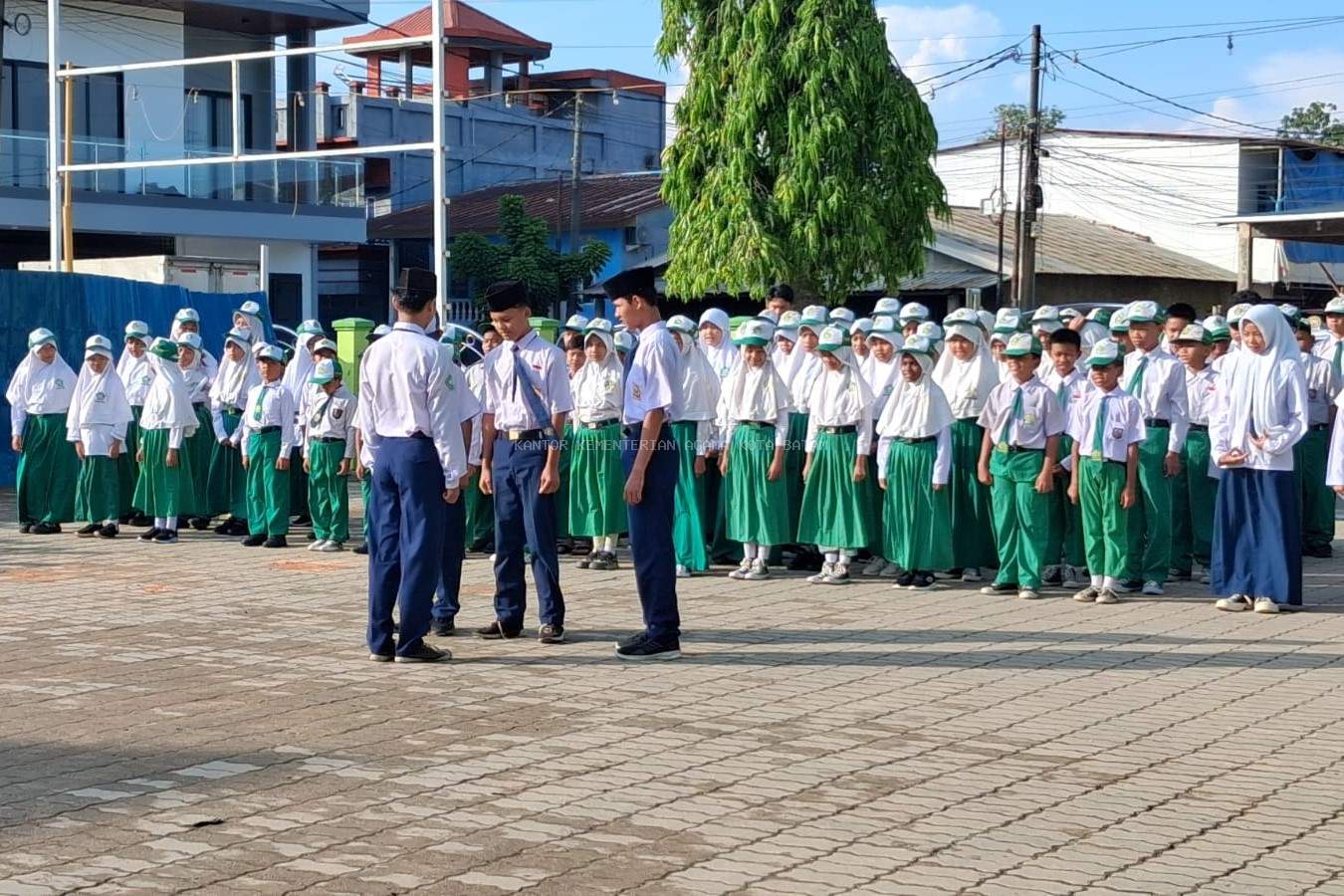 Peringati HUT PGMI Raya, MTs Darul Ihsan Teguhkan Peran Guru sebagai Penjaga Adab