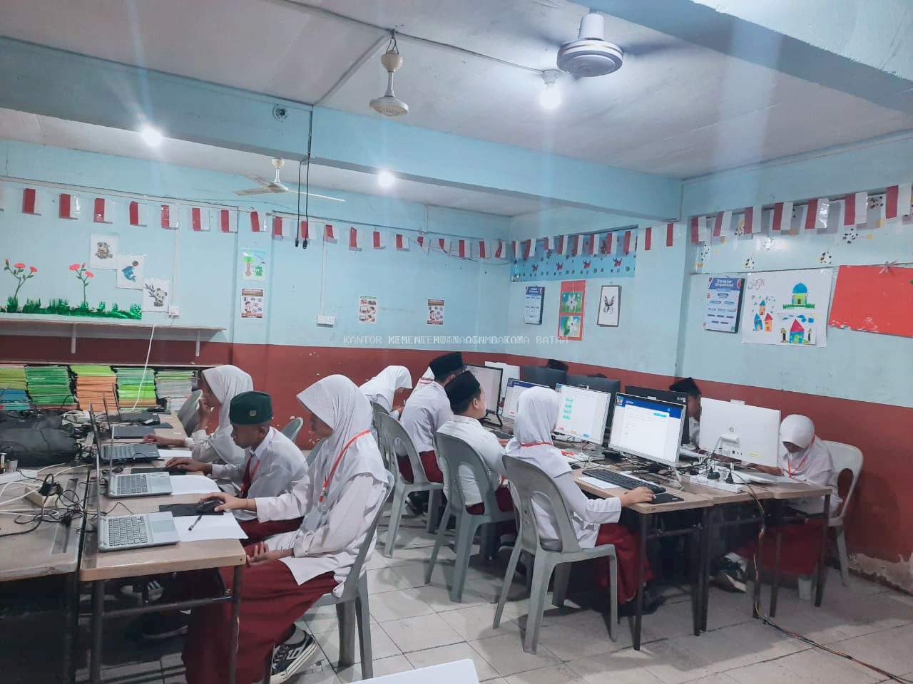Hari Pertama TKA MIS Al-Muttaqiin Tanjung Uma Batam Berjalan Lancar dalam Empat Sesi