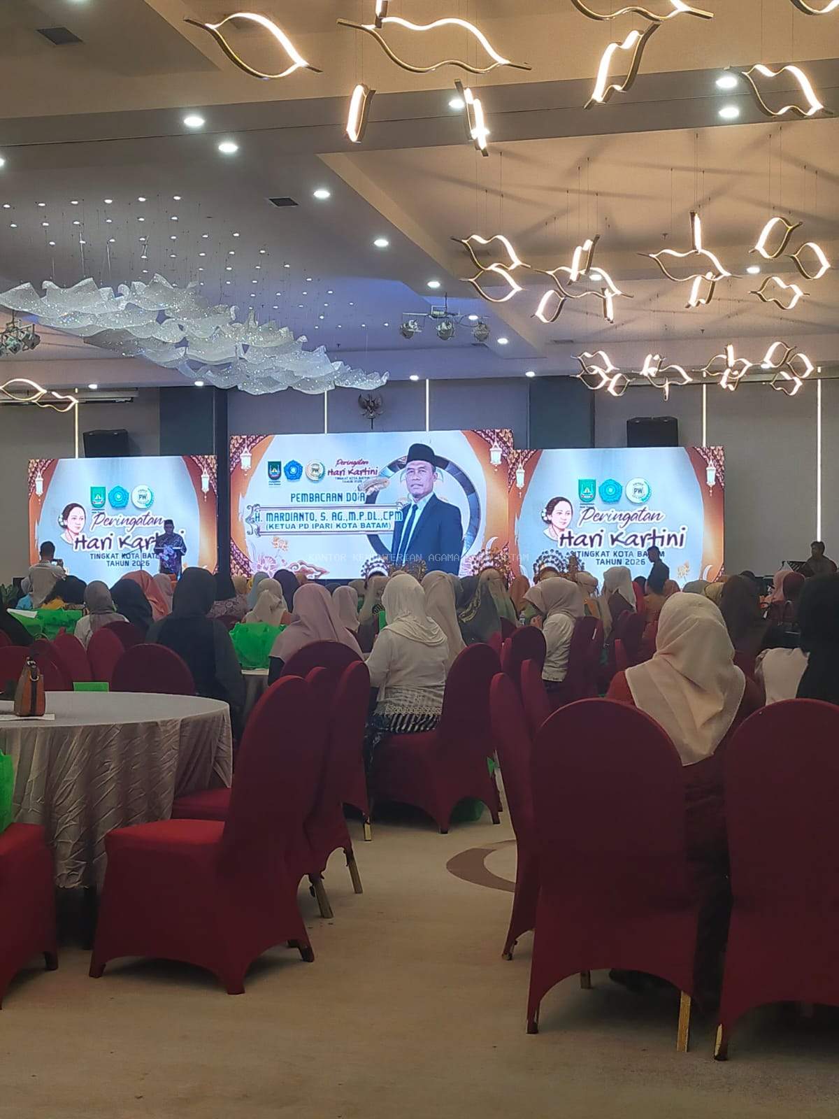 Ketua PD IPARI Kota Batam Pimpin Doa pada Peringatan Hari Kartini 2026