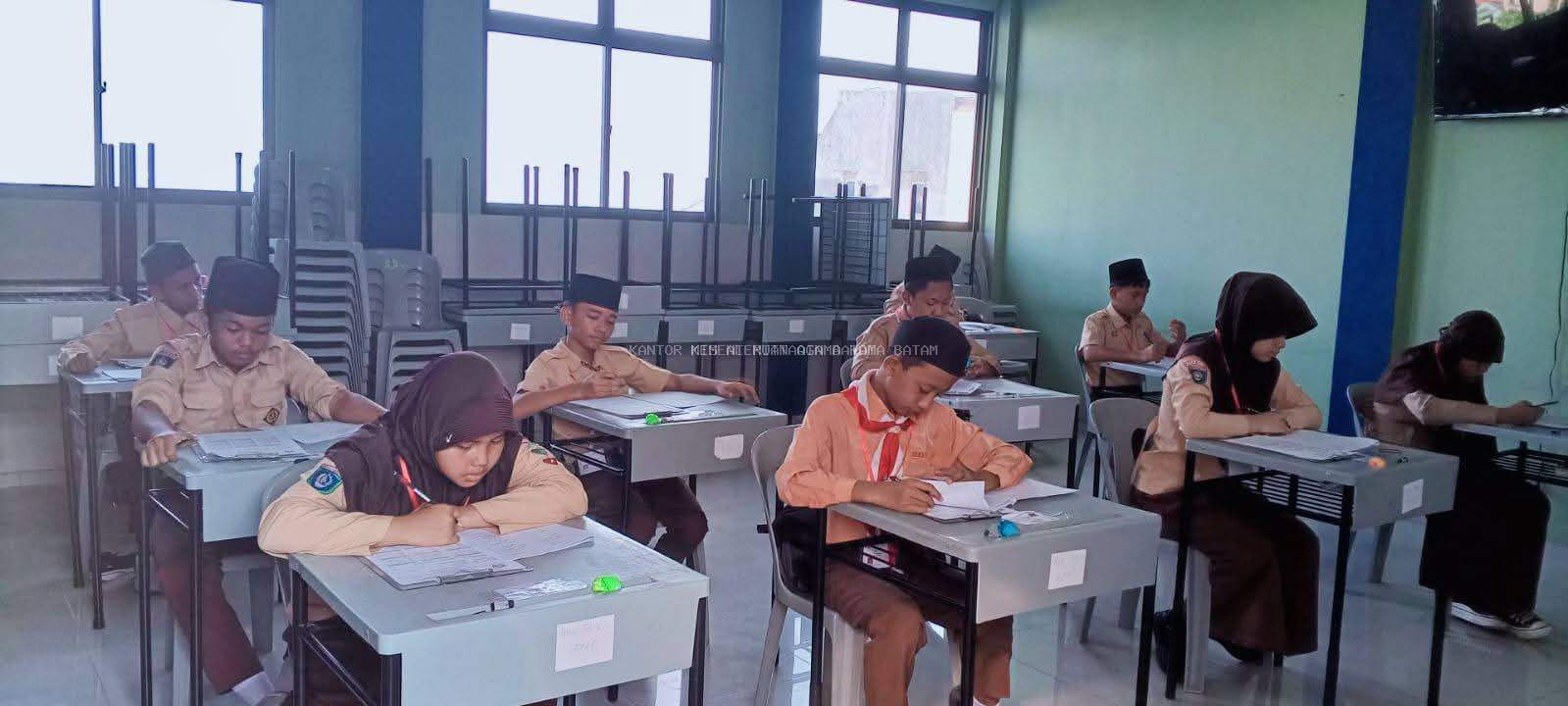 Hari Terakhir Ujian MIS Al-Muttaqiin Tanjung Uma Berjalan Lancar