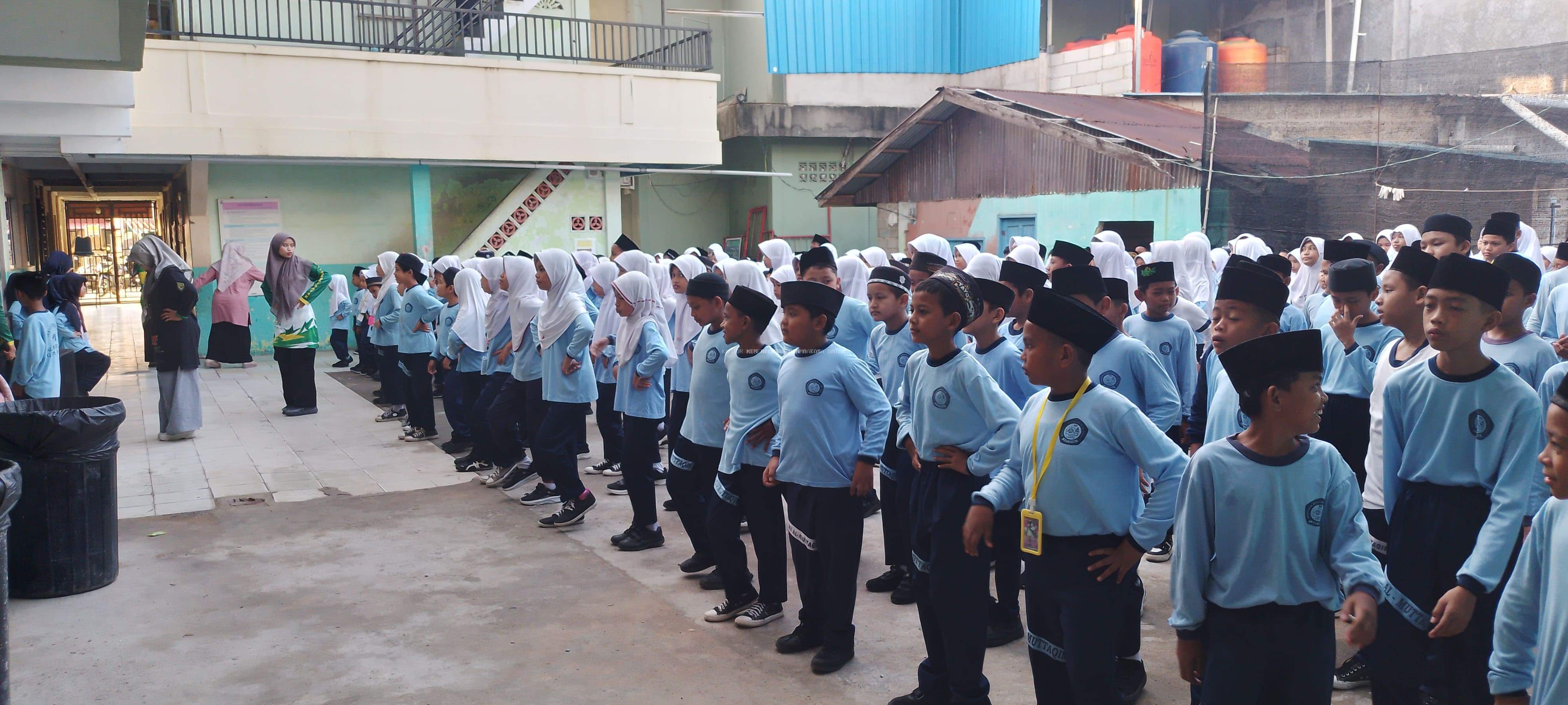 Senam Pagi Ceria di MIS Al-Muttaqiin Tanjung Uma Batam