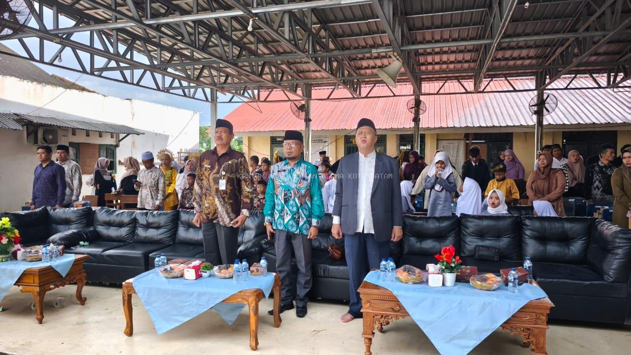 Hadiri Tasyakuran Kelulusan Yayasan Attamadun, Resdin Efendi Pasaribu Apresiasi Prestasi Siswa Baitul Hikmah