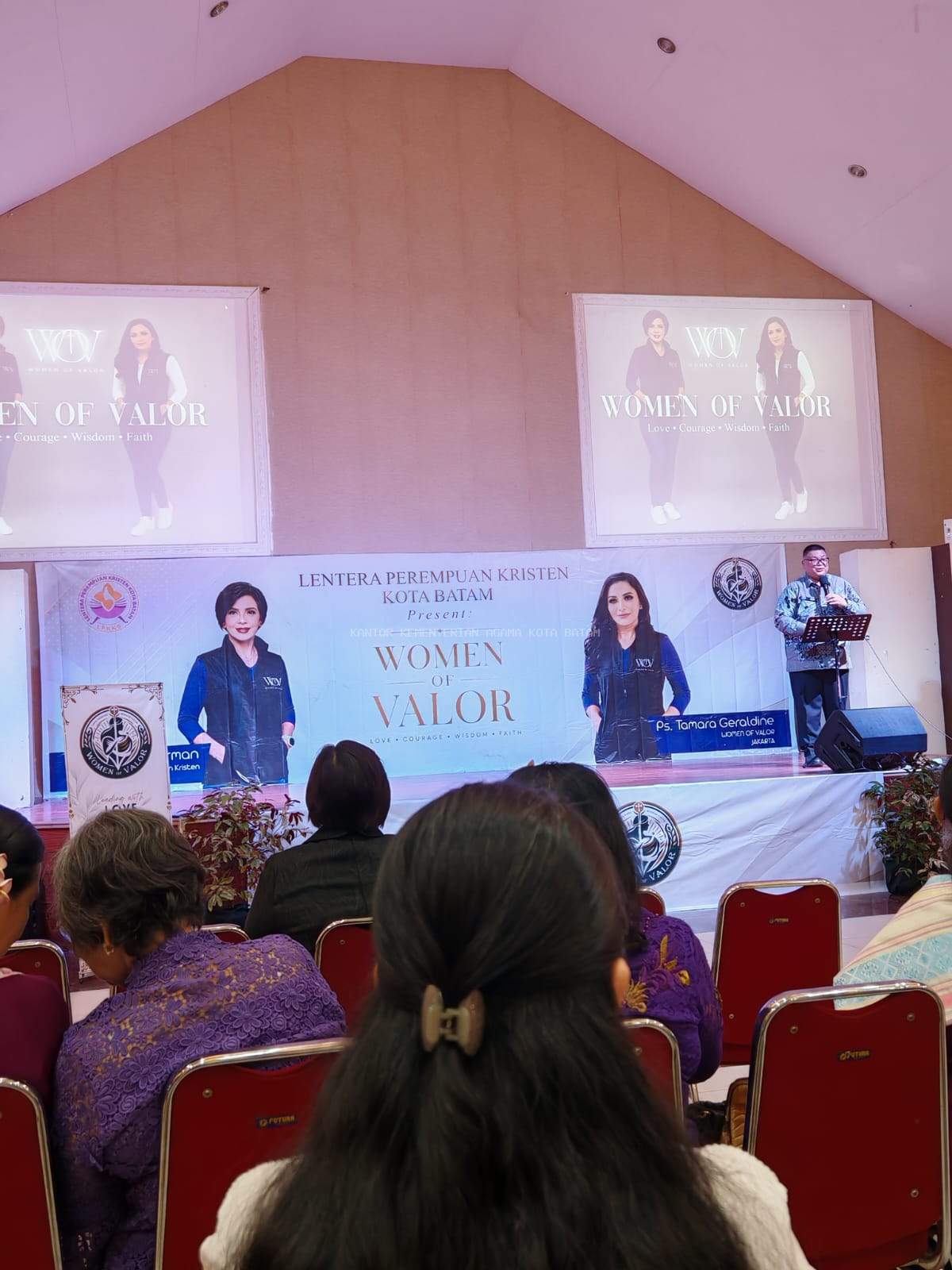 Penyuluh Agama Kristen Kemenag Kota Batam Hadiri Sosialisasi "Women of Valor" oleh Lentera Perempuan Kristen Kota Batam
