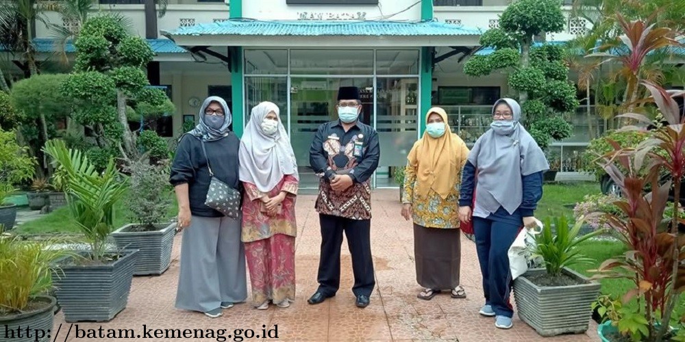 Zulkarnain Umar Tinjau Sarpras MAN Batam dalam Situasi New Normal