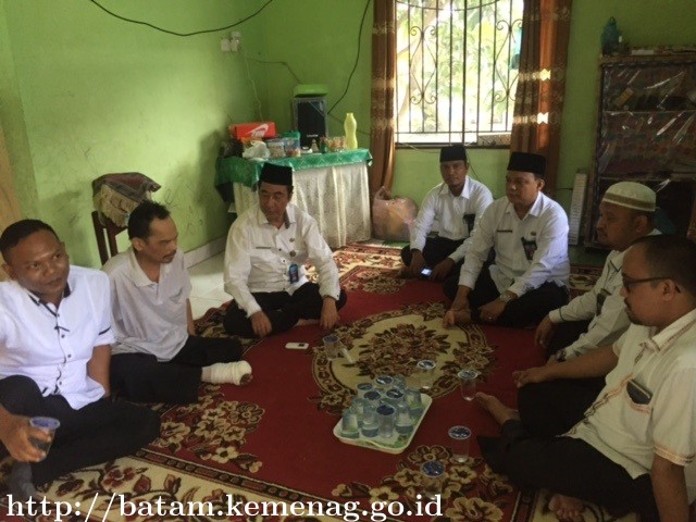 Forum Penghulu Kota Batam Lakukan Kunjungan Sosial