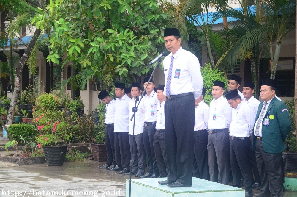 Salah Satu Kunci dari Kesuksesan adalah Kejujuran dan Memiliki Ilmu
