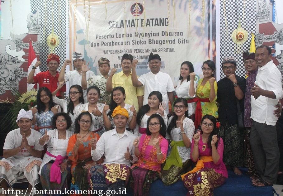 DPP Peradah Kepulauan Riau Menggelar Lomba Nyanyian Dharma dan Pembacaan Sloka Bahagavadgita