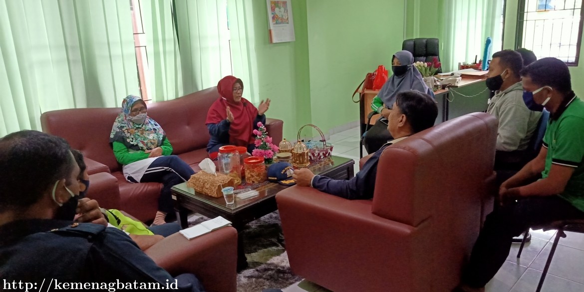 Tingkatkan Etos Kerja Security dan Cleaning Service
