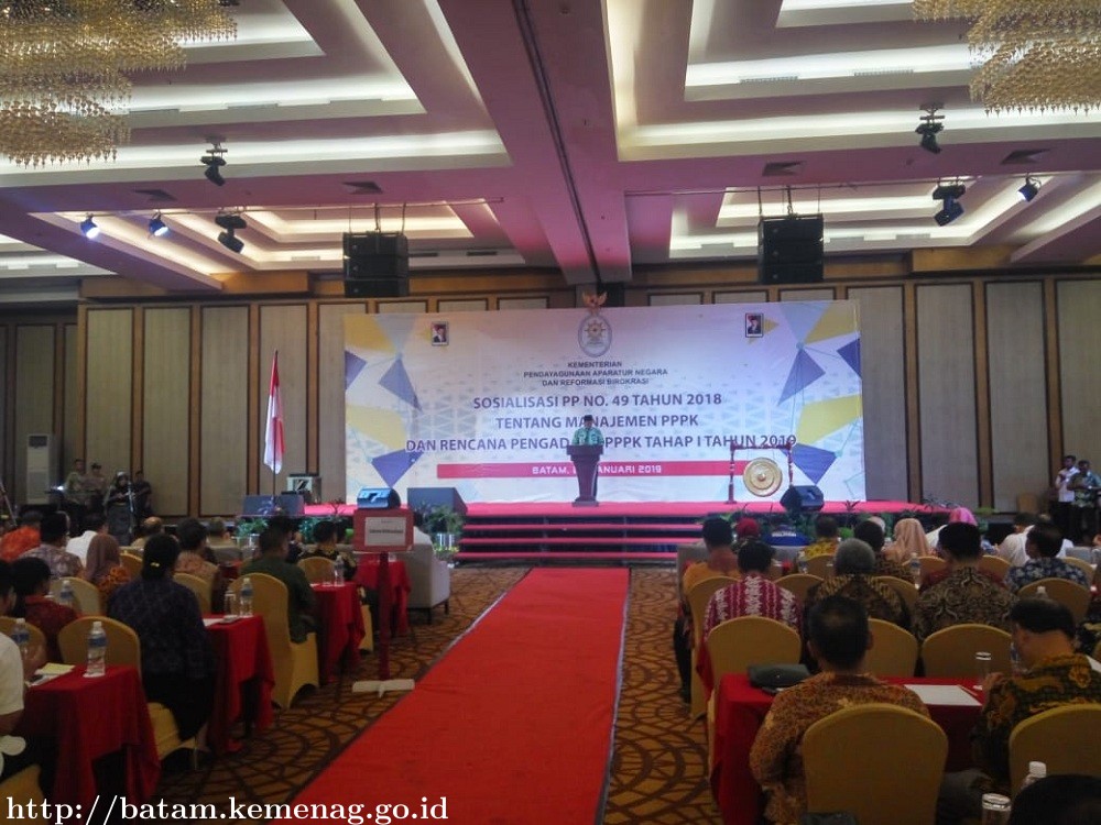 Kakankemenag Batam Baca Doa Pada Sosialisasi PP No.49 Tahun 2018