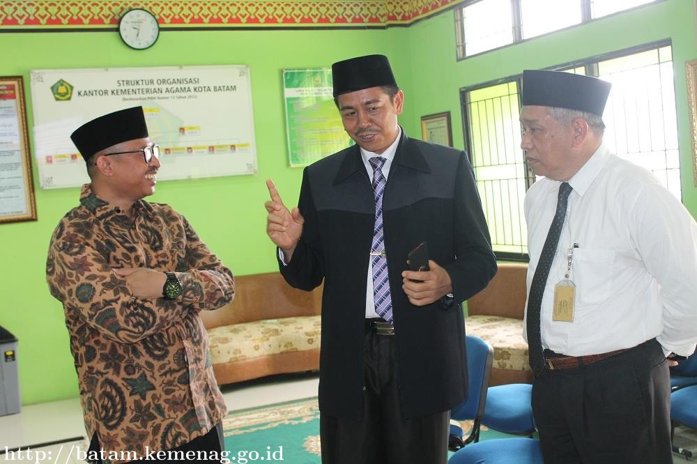 Kunjungi PTSP Kemenag Batam Ketua DPRD Berikan Apresiasi