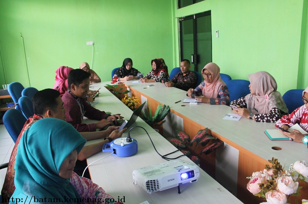 Prakom Kemenag Batam Sosialisasikan Aplikasi Portal Pegawai