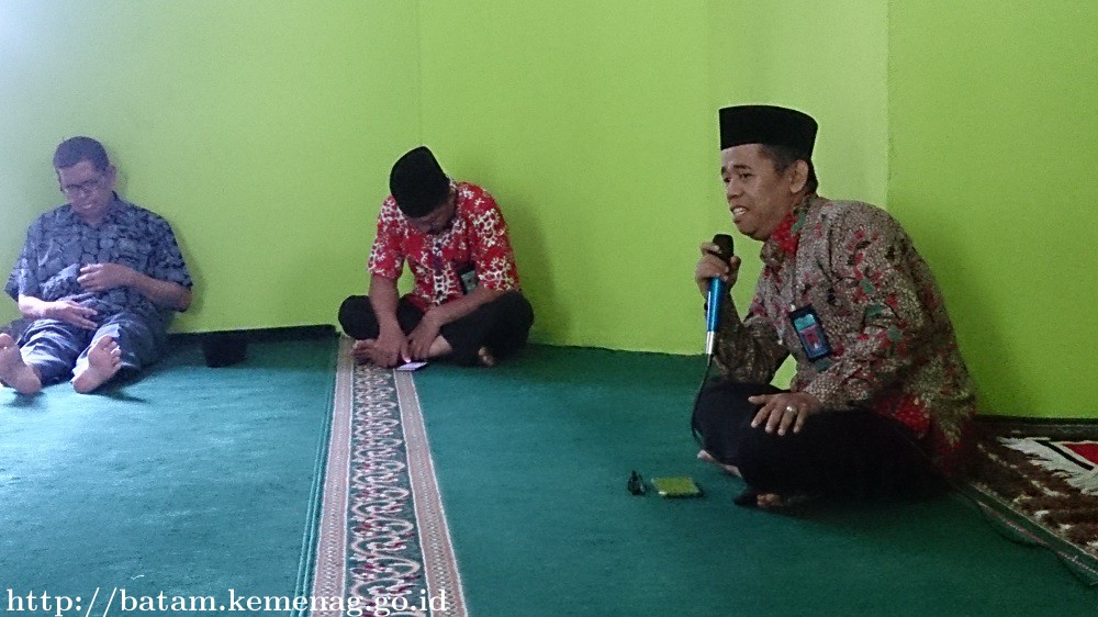 Nazri : Perbanyak Itikaf dan Bertafakur