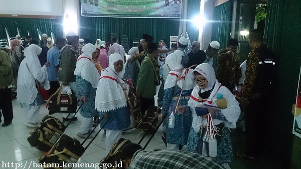 164 Jamaah Batam Pulang Ke Rumah