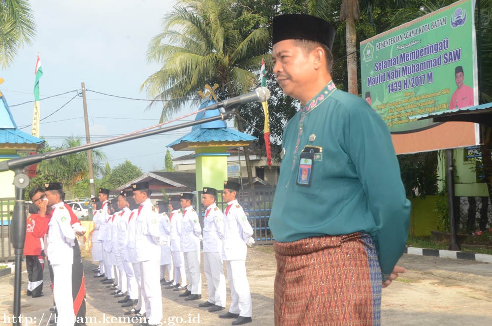 Apel Bendera 17 Hari Bulan, Kakankemenag Batam Beri Apresiasi