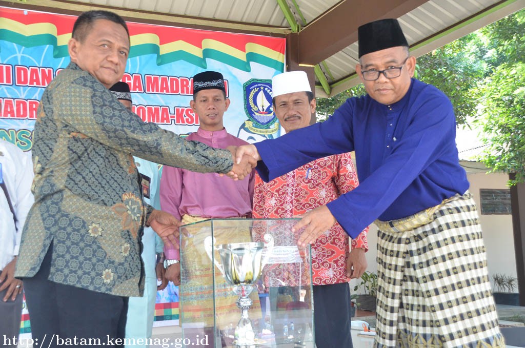 Batam Raih Juara Umum KSM dan Aksioma Tingkat Provinsi Kepri Tahun 2017