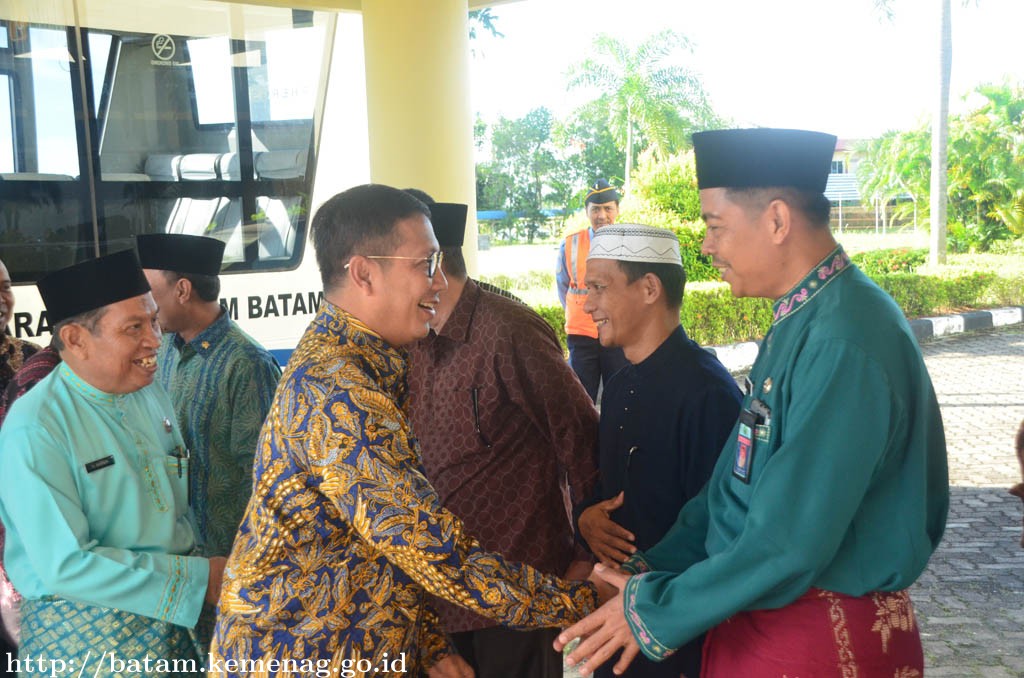 Kunjungi Batam, Menteri Agama RI Rampungkan Dua Agenda