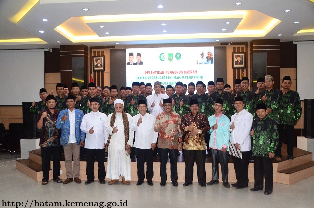 Zulkarnain Umar: Hadiri Pelantikan Pengurus IPIM Kota Batam Masa Khidmat 2019-2024