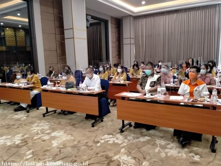 Bimas Buddha Kemenag Batam Gelar Pembinaan Keluarga Hitaya Sukhaya
