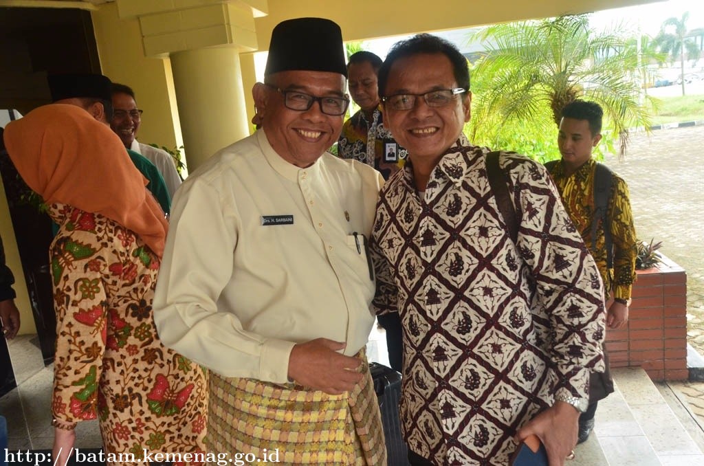 Plt Kemenag Batam Sambut Kedatangan Pejabat Tinggi kemenag RI di VVIP Bandara