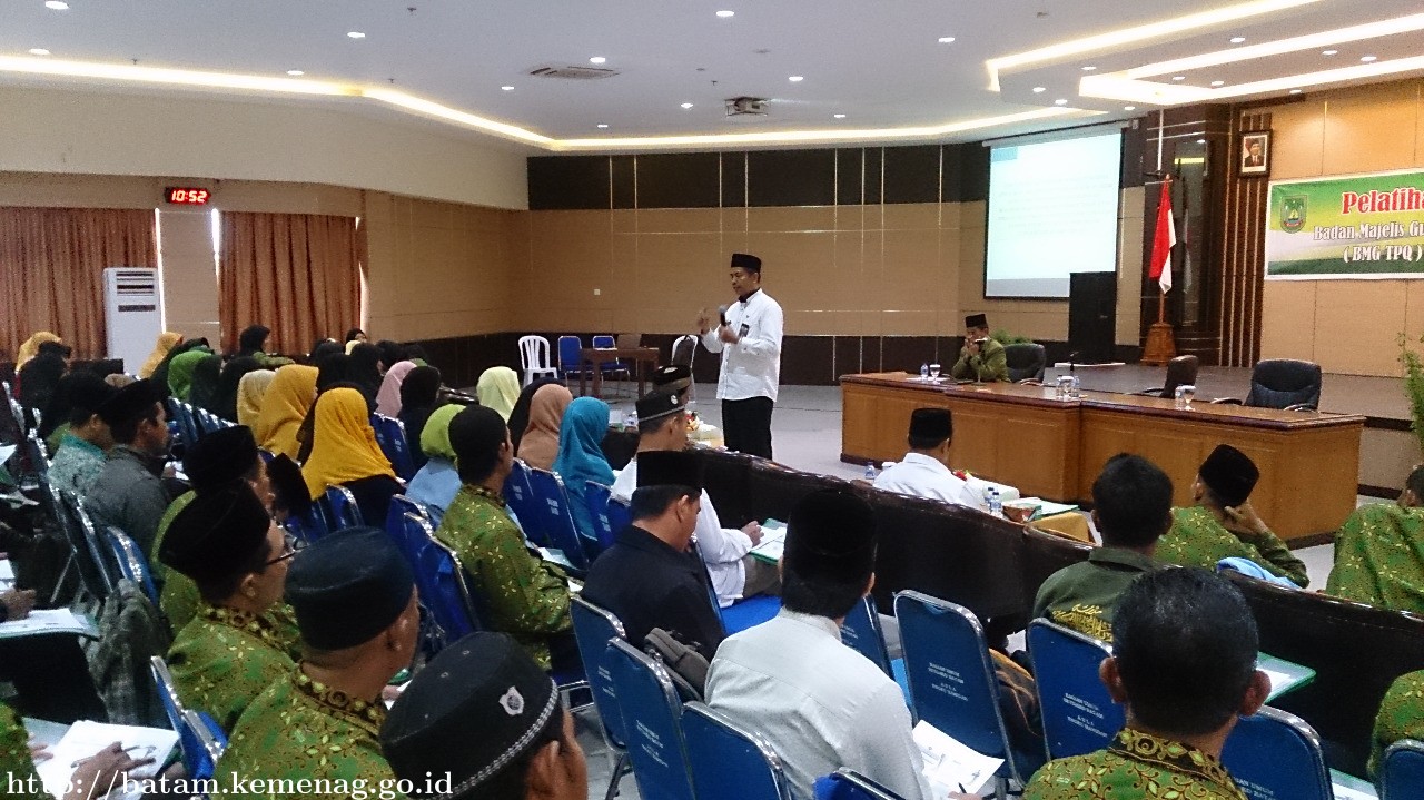 100 Guru TPQ Batam Ikuti Pelatihan dan Pembinaan