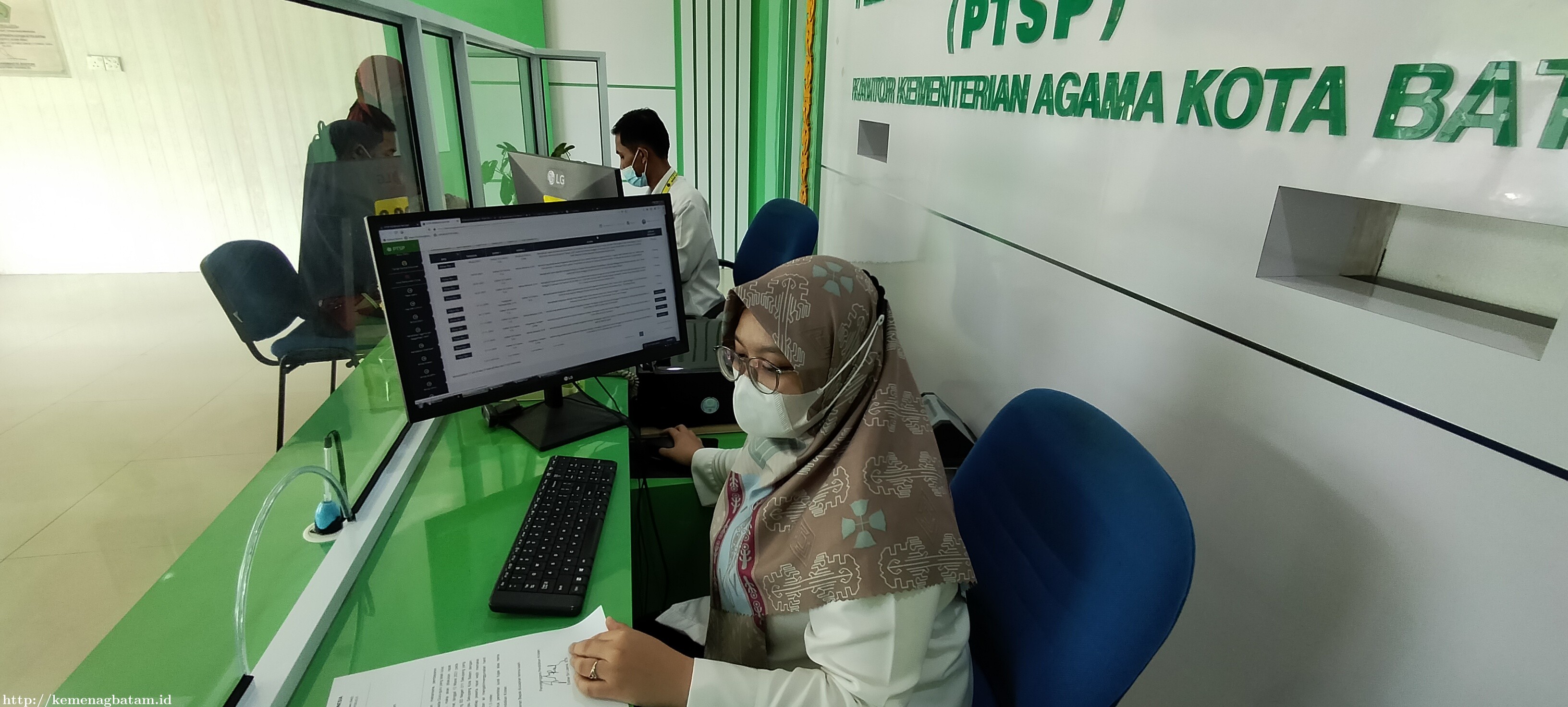 Kepuasan Masyarakat dan Karyawan Adalah Kesuksesan Kami