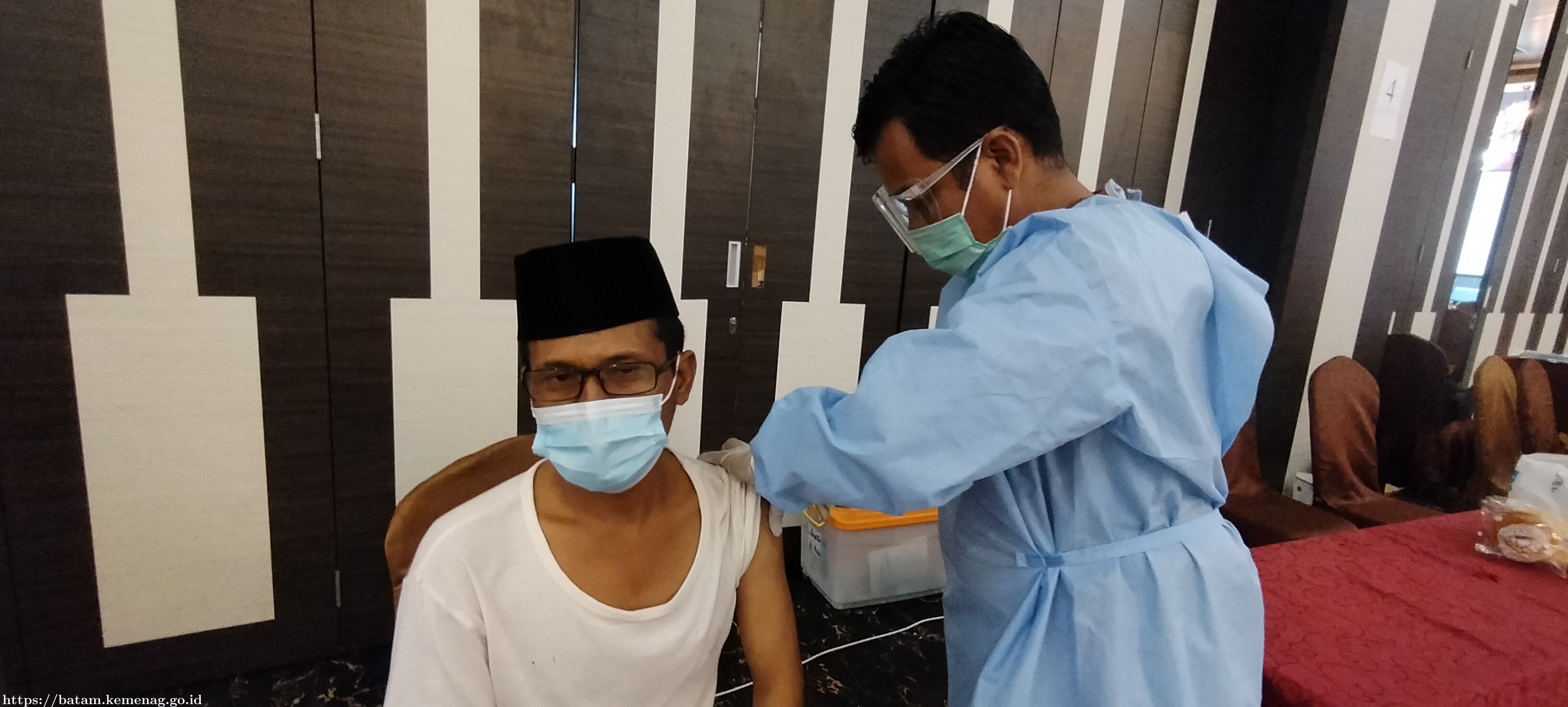 Pegawai dan Guru Dilingkungan Kemenag Batam Ikut Vaksinasi Covid 19