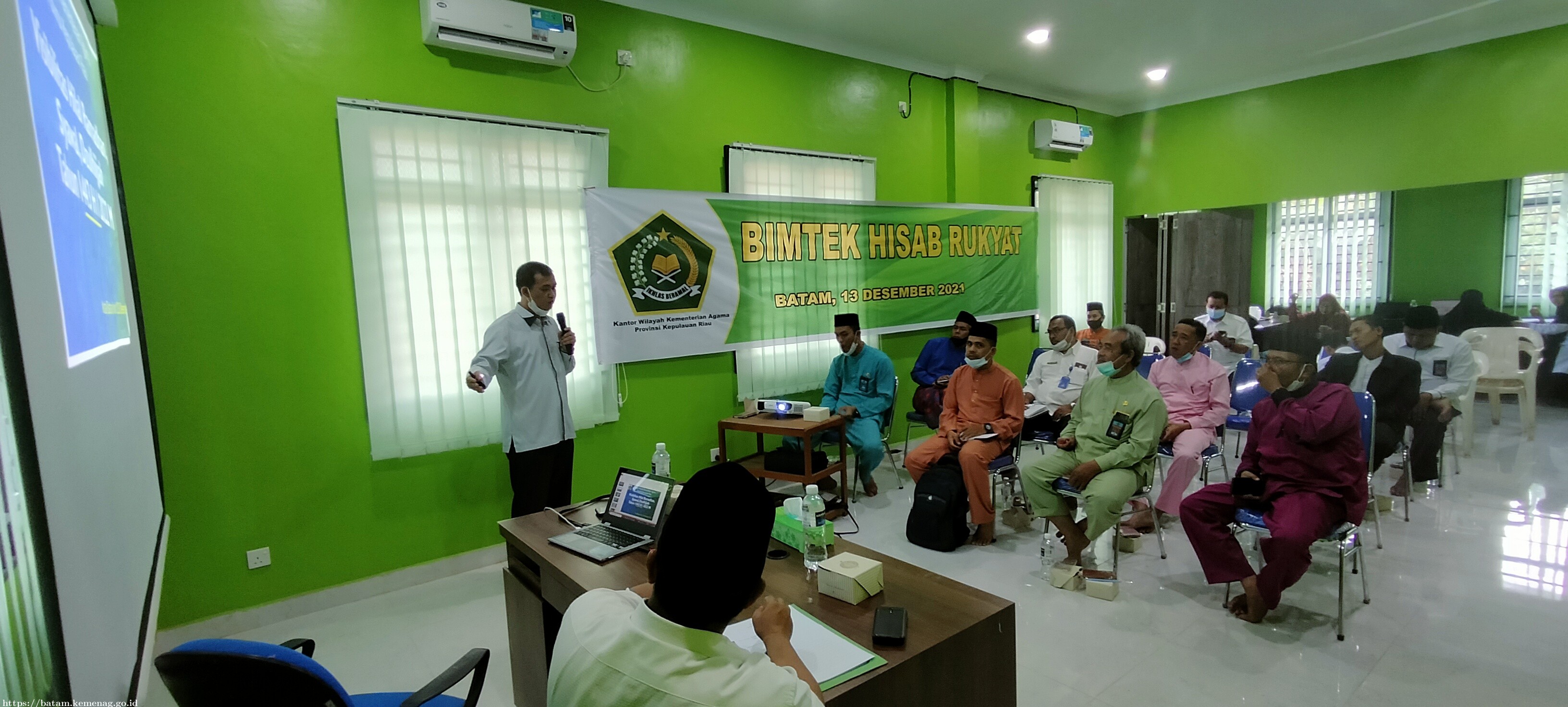 Kanwil Kemenag Kepri Gelar Bimtek Hisab Rukyat di Batam