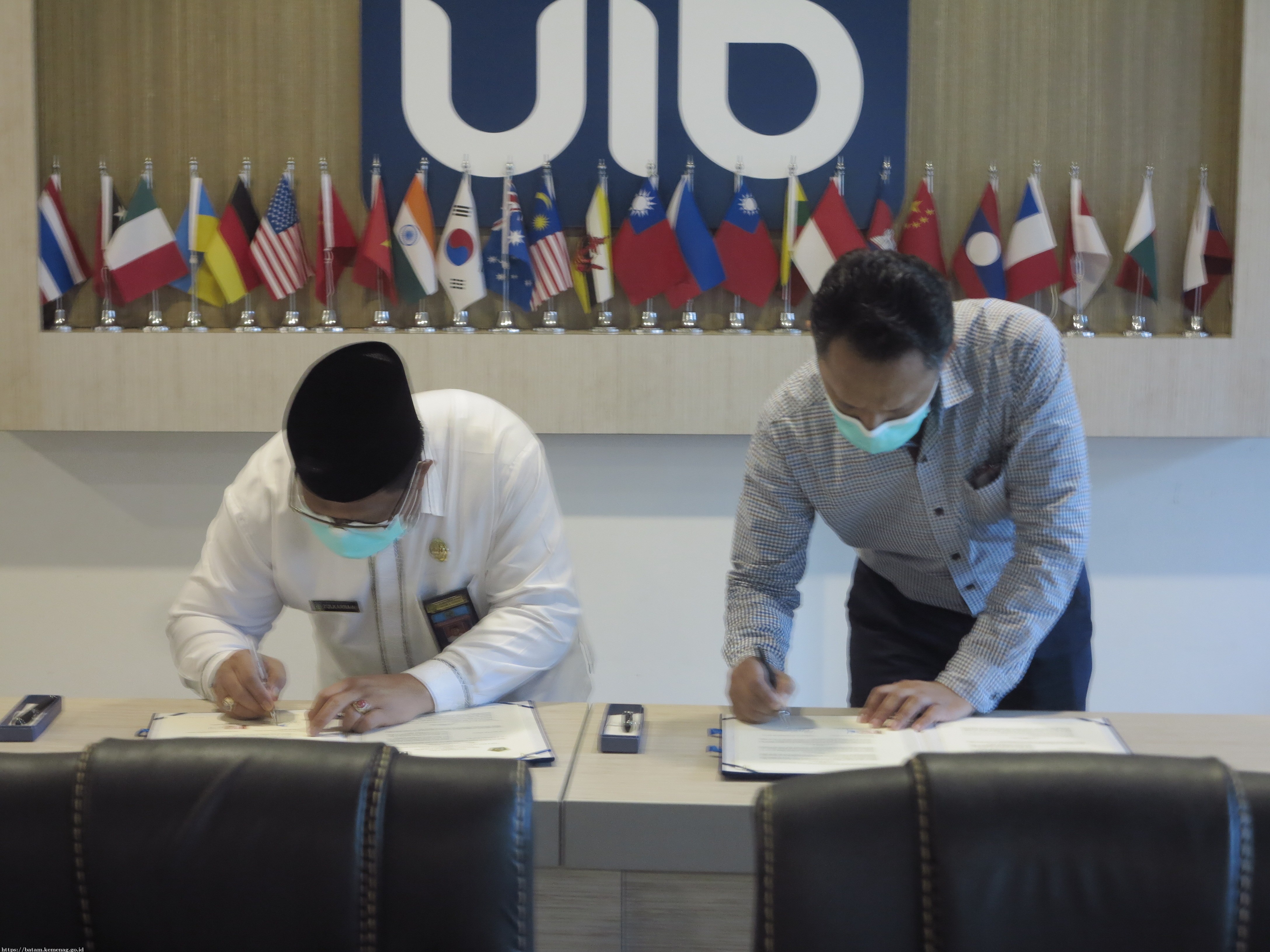 Kemenag Batam dan UIB Sepakat Tandatangani NKB