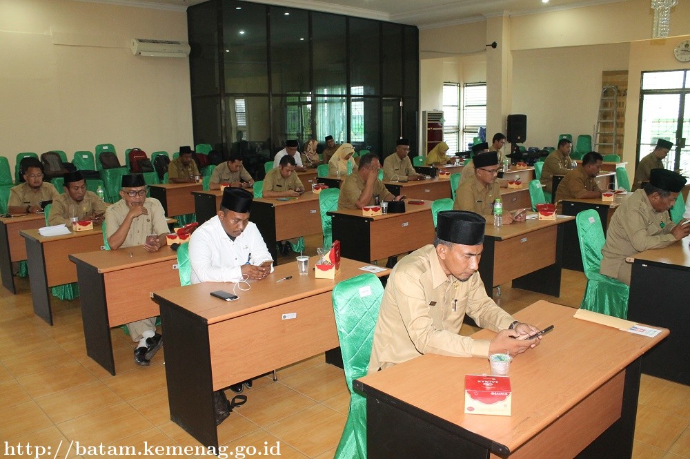 Empat Pegawai Kemenag Batam Ikuti Test Kompetensi CAT dan Wawancara Calon Petugas Kloter dan Non Kloter Tahun 1440 H / 2019 M