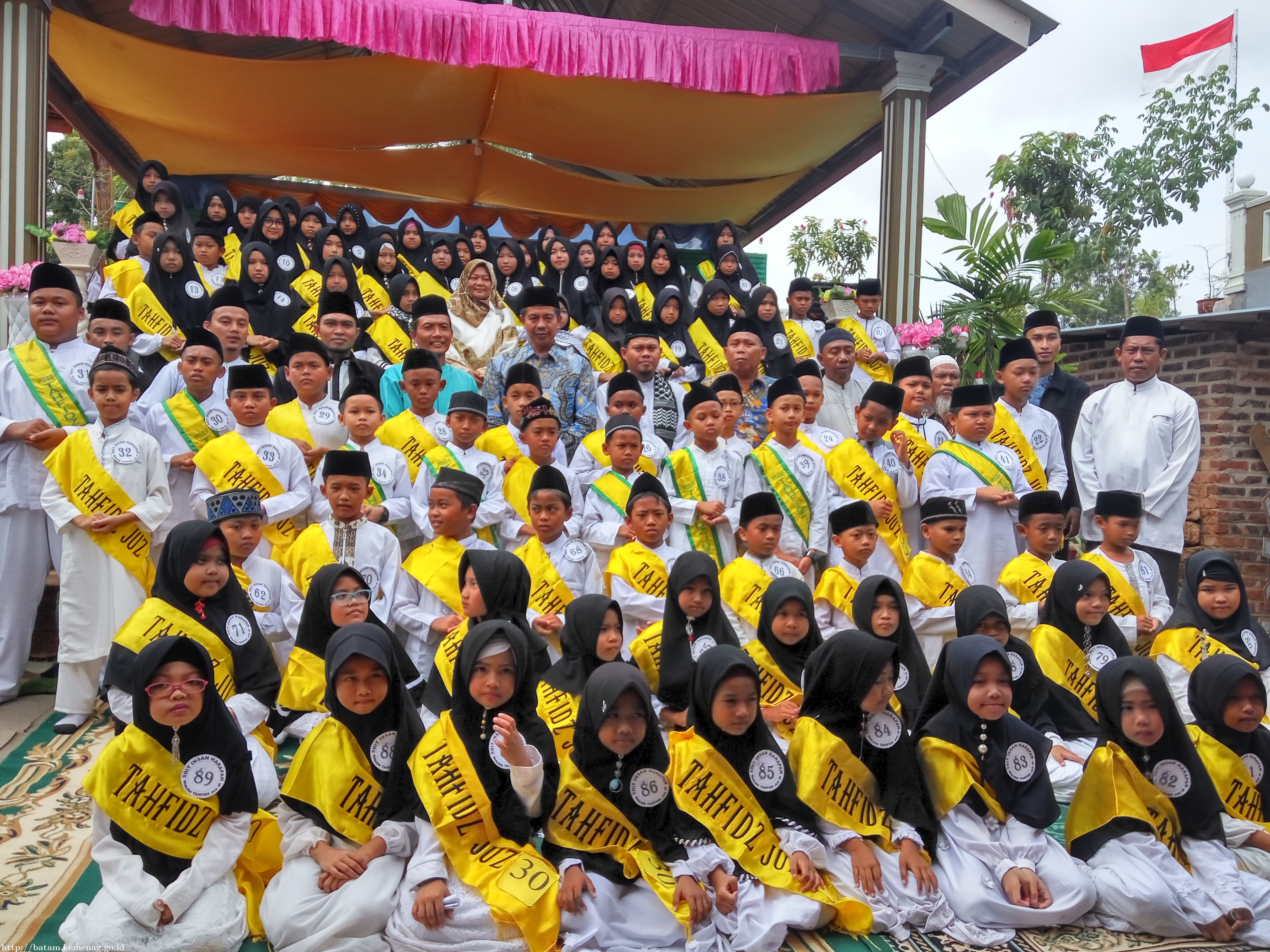 Kakankemenag Kota Batam hadiri Wisuda Tahfidz ke VIII Sekolah Dasar Islam Terpadu (SDIT) Insan Harapan-Batam