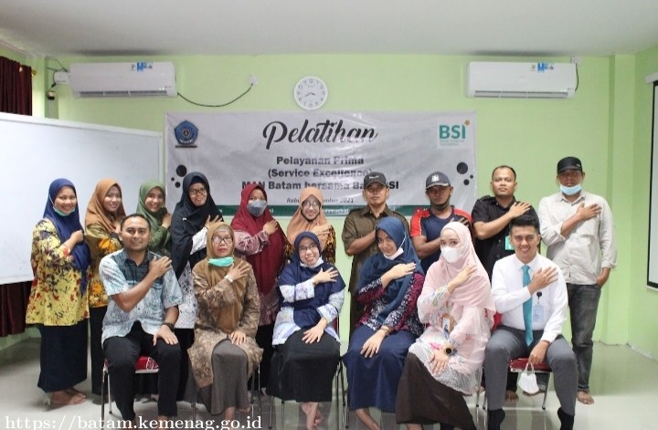 MAN Batam Selenggarakan Pelatihan Service Excellence Bersama Bank BSI