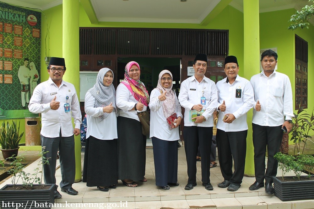 TIM ZI Monev ke KUA dan Madrasah